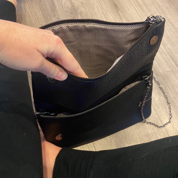 NWOT Moda Luxe black fold over crossbody purse - Picture 3 of 7